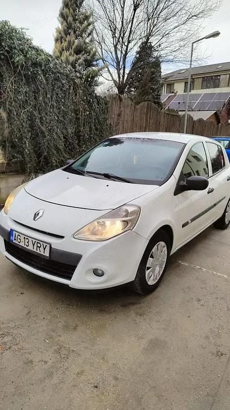 Second-hand Renault Clio II 55 CP (40 kW) 2010 Hatchback