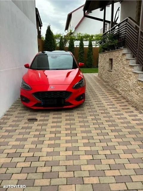 Culoarerosu Utilizat 2018 Ford Focus Berlinǎ | 16.000 EUR - Imagine 1/4