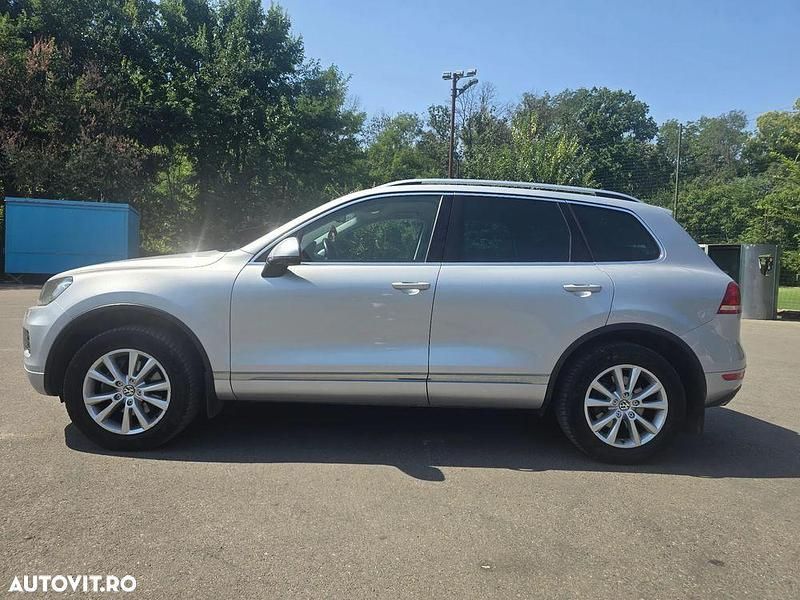 Culoaregri Utilizat 2013 VW Touareg Terrain Tech SUV | 14.900 EUR (Super Preț) - Imagine 1/4
