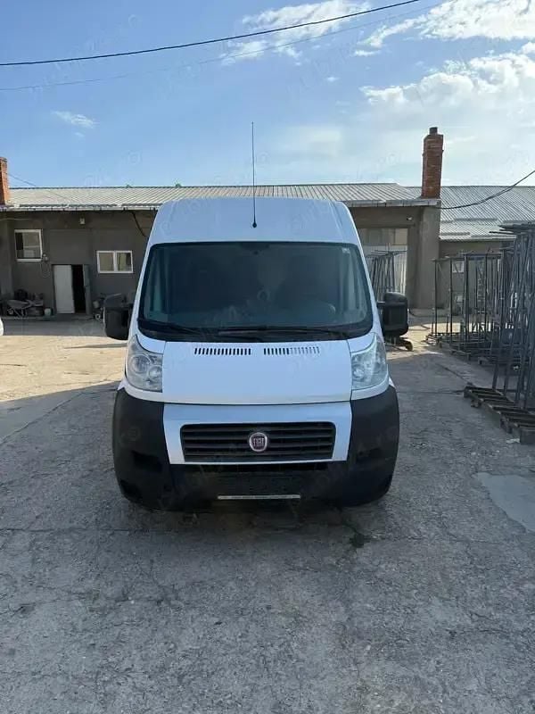 Utilizat 2009 Fiat Ducato Van | 4.900 EUR (Super Preț) - Imagine 1/4