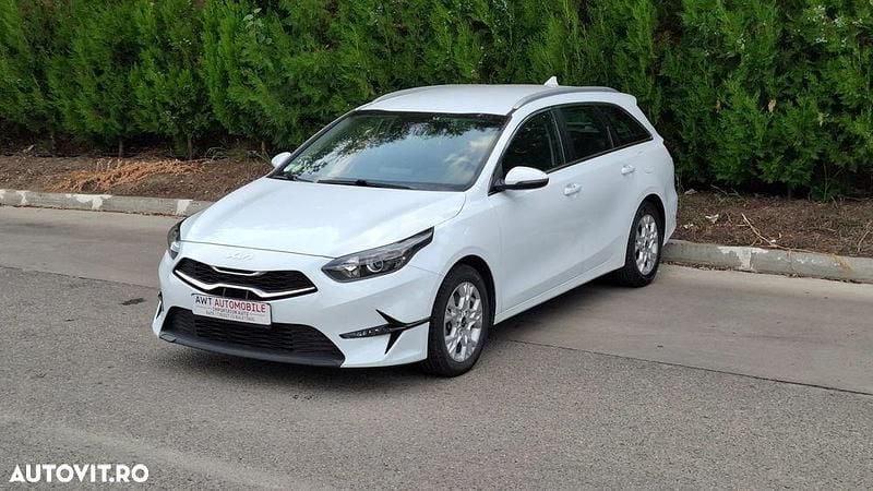Alb Utilizat 2022 Kia Ceed 4 Break | 12.800 EUR (Preț OK) - Imagine 1/4