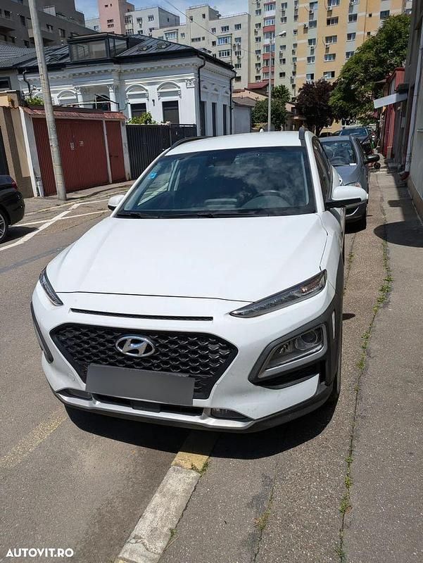 Alb Utilizat 2020 Hyundai Kona SUV | 20.000 EUR (Preț OK) - Imagine 1/4