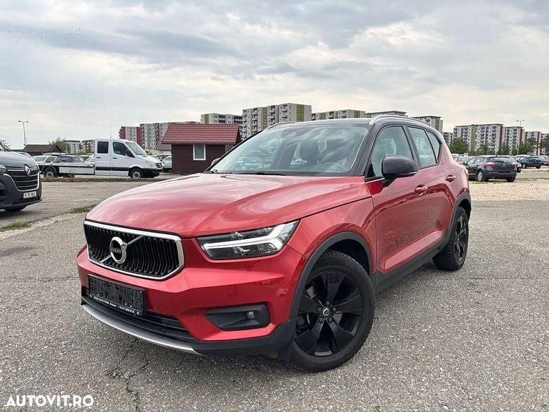 Culoarerosu Utilizat 2018 Volvo XC40 Momentum SUV | 21.500 EUR (Preț OK) - Imagine 1/4