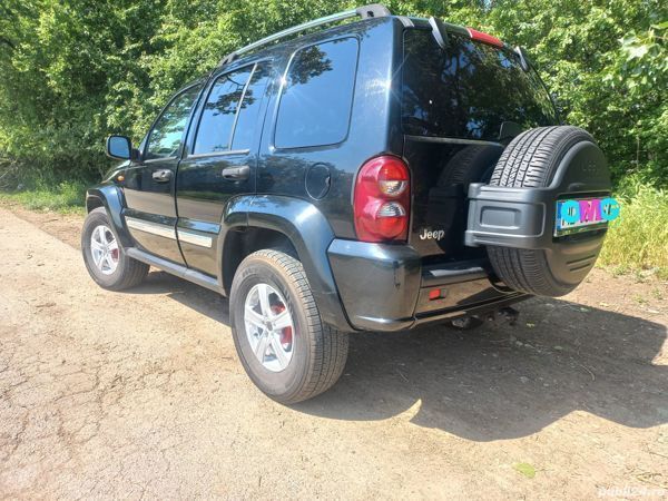 Utilizat 2006 Jeep Cherokee Limited SUV | 6.500 EUR - Imagine 1/4