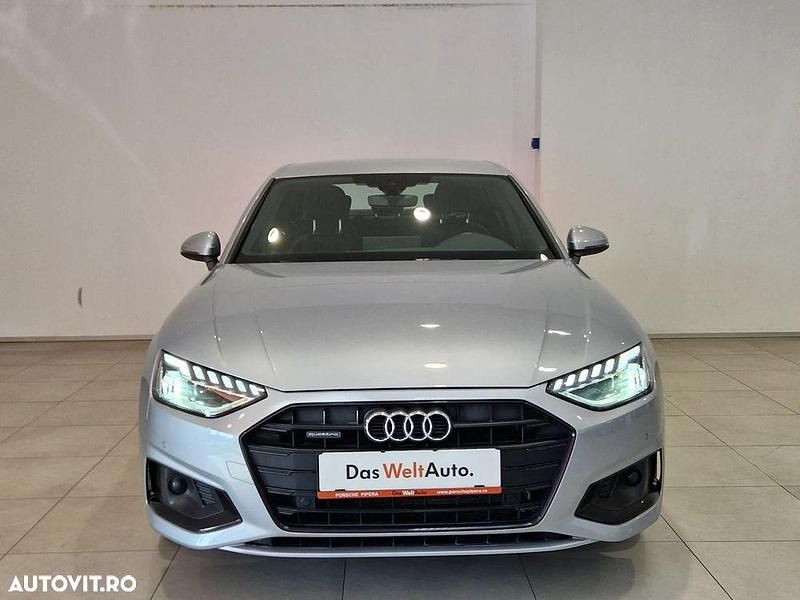 Second-hand Audi A4 Advanced Plus 204 CP (150 kW) 2022 Gri mediumetalic Berlinǎ