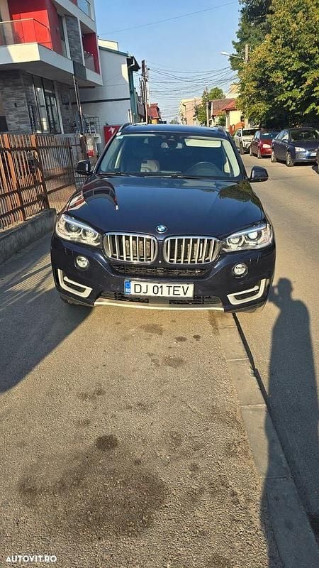Second-hand BMW X5 Sport Line 231 CP (169 kW) 2014 Culoarealbastru SUV
