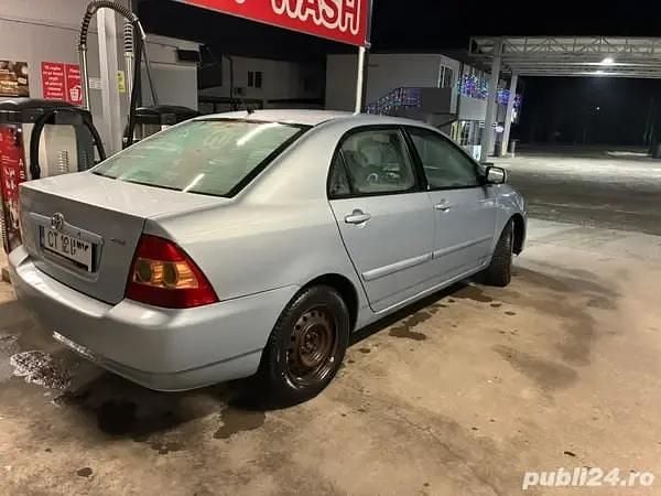Second-hand Toyota Corolla 90 CP (66 kW) 2006 Berlinǎ