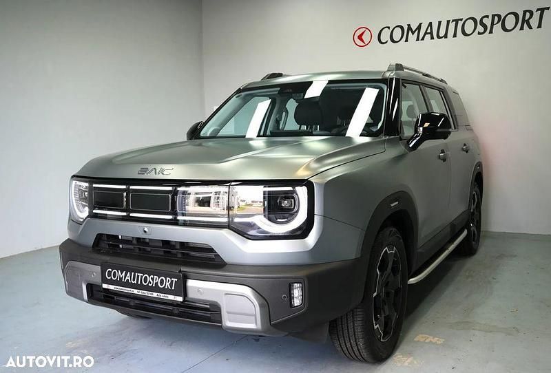 Nouă Baic BJ30 403 CP (296 kW) 2025 Culoaregri SUV