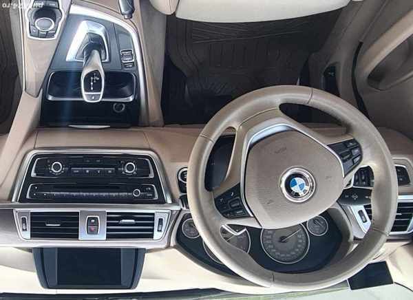 Utilizat 2013 BMW 320 Berlinǎ | 9.550 EUR (Preț OK) - Imagine 1/4
