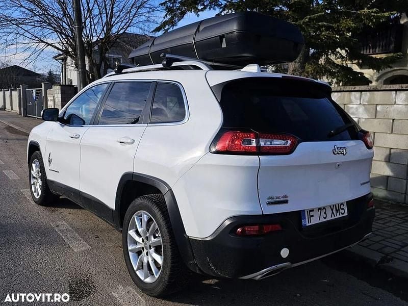 Second-hand Jeep Cherokee Limited 200 CP (147 kW) 2016 Culoarealb SUV