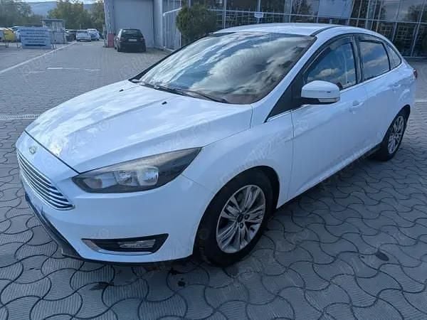 Alb Utilizat 2015 Ford Focus SE Berlinǎ | 9.750 EUR (Preț OK) - Imagine 1/4