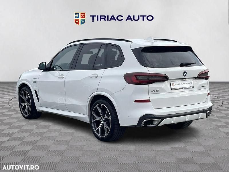 Second-hand BMW X5 394 CP (289 kW) 2022 Culoarealb SUV