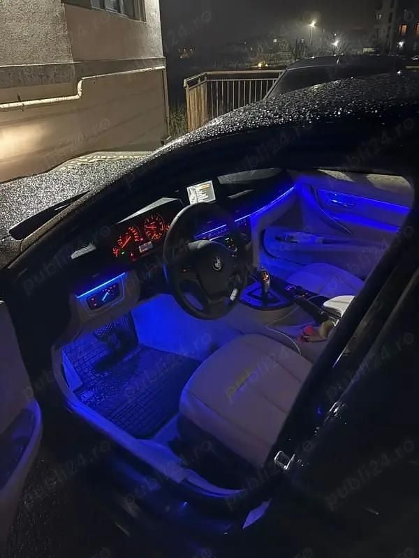 Utilizat 2015 BMW 318 Berlinǎ | 11.000 EUR (Preț OK) - Imagine 1/4