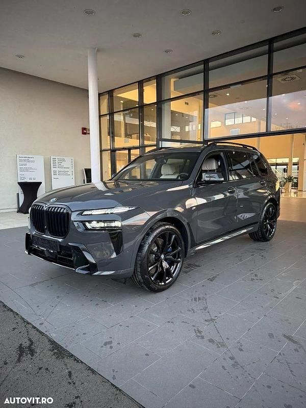 Culoaregri Nouă 2025 BMW X7 Comfort Edition SUV | 114.708 EUR - Imagine 1/4