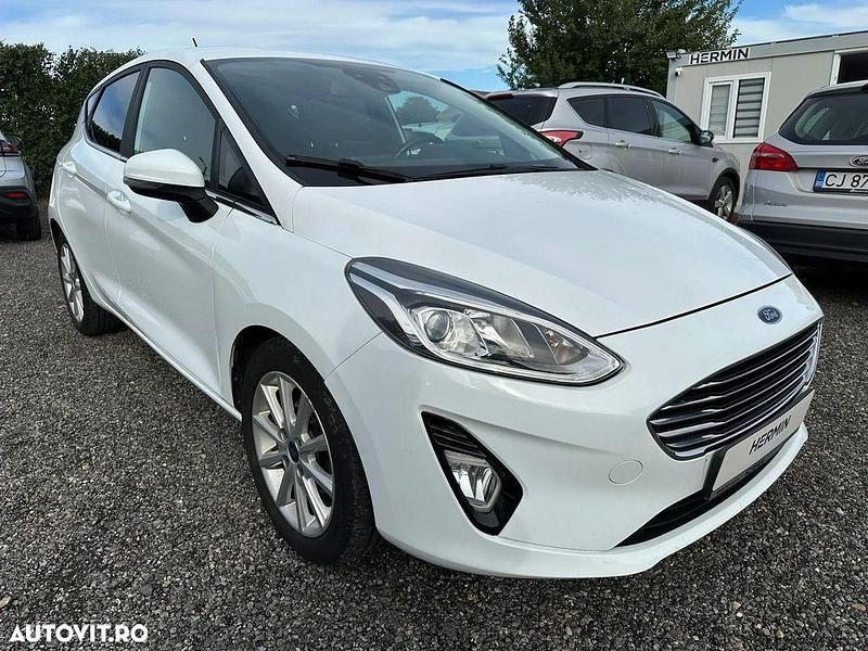 Culoarealb Utilizat 2017 Ford Fiesta Hatchback | 7.900 EUR (Preț bun) - Imagine 1/4