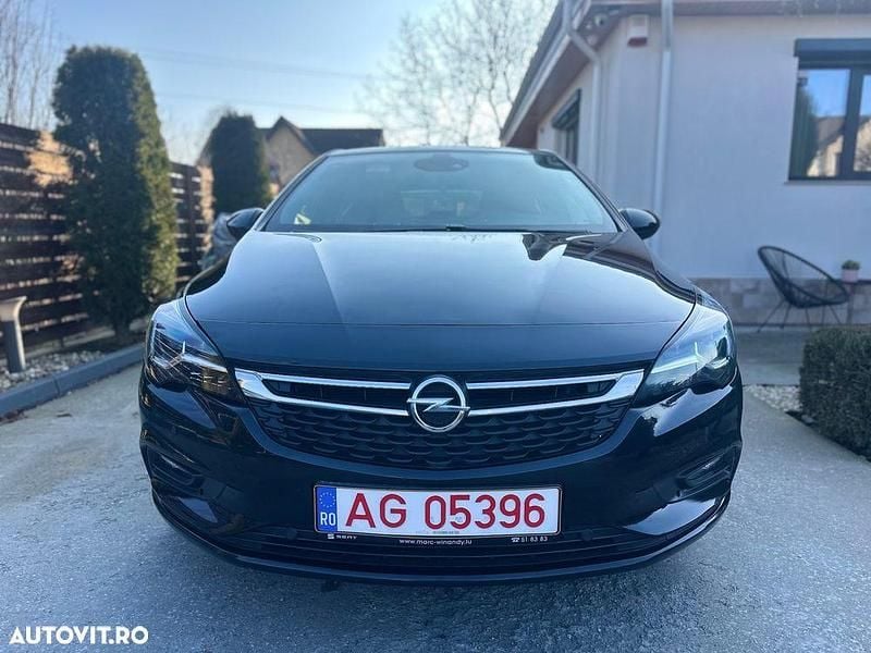 Second-hand Opel Astra Innovation 110 CP (80 kW) 2016 Culoarenegru Hatchback