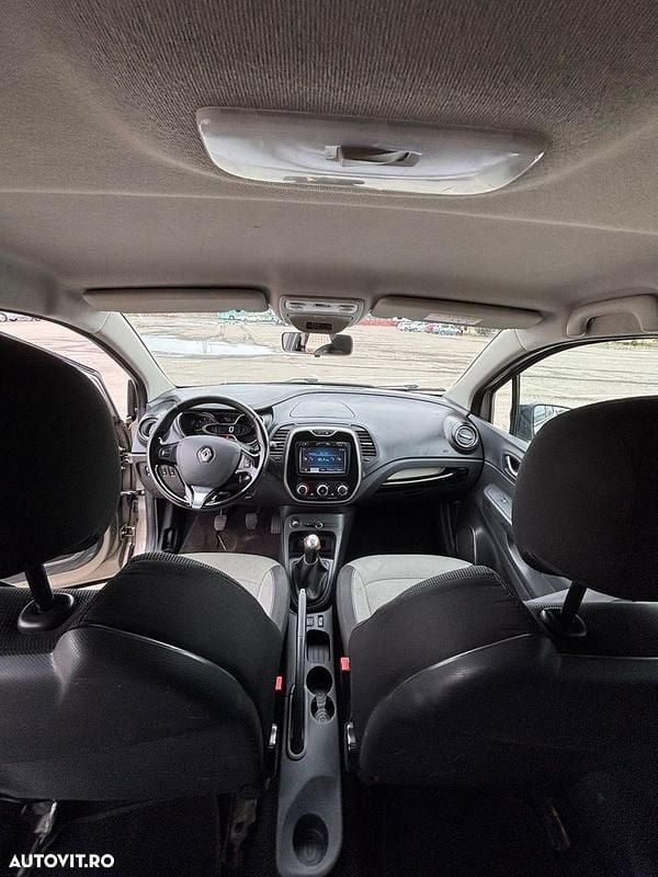 Second-hand Renault Captur 90 CP (66 kW) 2015 Culoaregri SUV