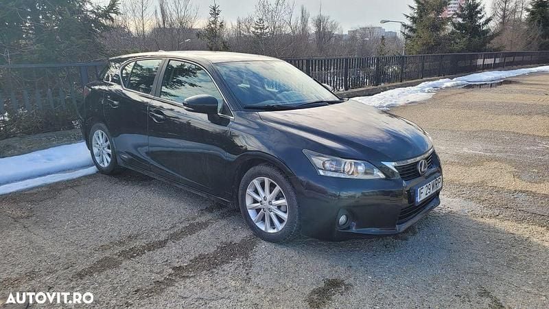 Second-hand Lexus CT200h Luxury Line 99 CP (72 kW) 2013 Culoarenegru Hatchback