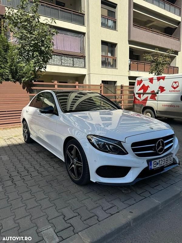 Culoarealb Utilizat 2018 Mercedes C300e Berlinǎ | 23.999 EUR (Preț OK) - Imagine 1/4