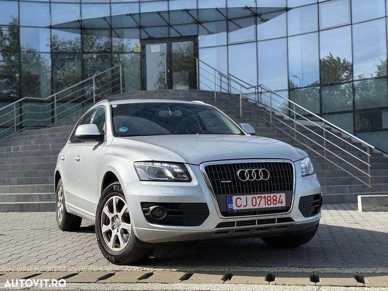 Gri Utilizat 2011 Audi Q5 SUV | 9.990 EUR (Preț bun) - Imagine 1/4