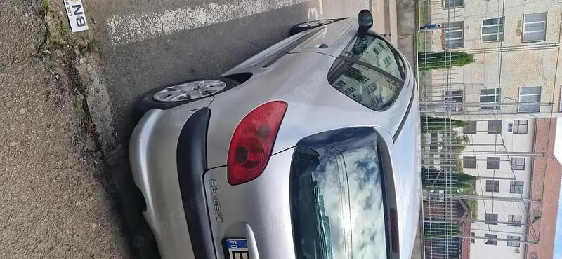 Second-hand Peugeot 206 68 CP (50 kW) 2007 Gri Hatchback