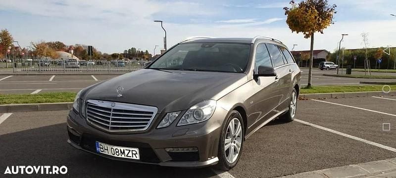 Culoaregri Utilizat 2010 Mercedes E250 Break | 10.100 EUR (Preț OK) - Imagine 1/4