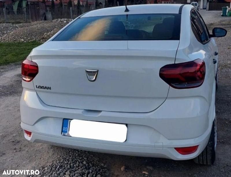 Culoarealb Utilizat 2021 Dacia Logan Berlinǎ | 9.750 EUR (Preț OK) - Imagine 1/4