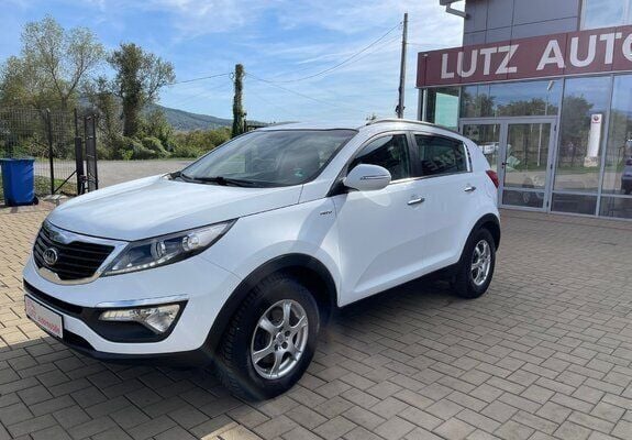Second-hand Kia Sportage Vision 135 CP (99 kW) 2011 Alb SUV