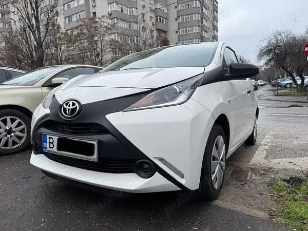 Second-hand Toyota Aygo 69 CP (50 kW) 2017 Alb Hatchback