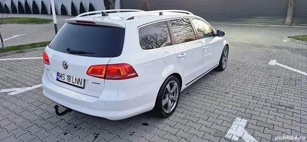 Second-hand VW Passat 120 CP (88 kW) 2012 Alb Berlinǎ