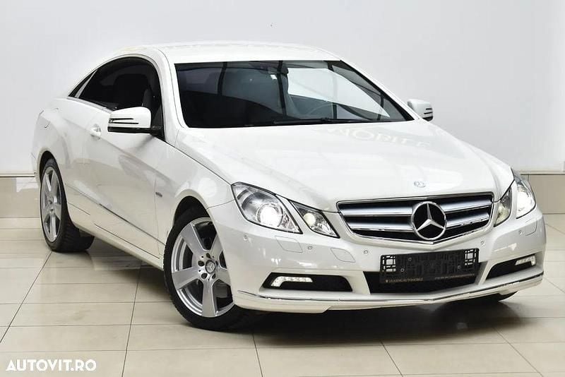 Alb Utilizat 2012 Mercedes E250 Avantgarde Coupe | 9.990 EUR (Preț bun) - Imagine 1/4