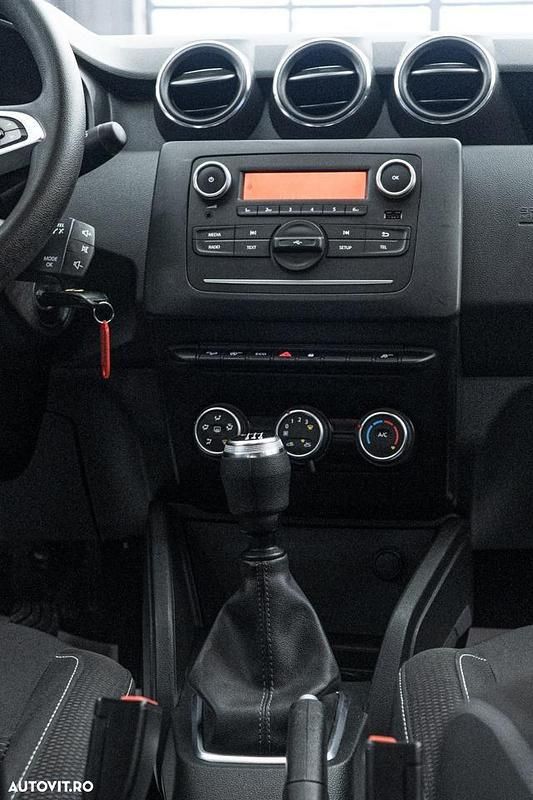 Second-hand Dacia Duster Comfort 115 CP (84 kW) 2020 Culoarealb SUV