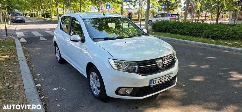 Alb Utilizat 2020 Dacia Sandero Lauréate Hatchback | 6.600 EUR (Preț bun) - Imagine 1/4