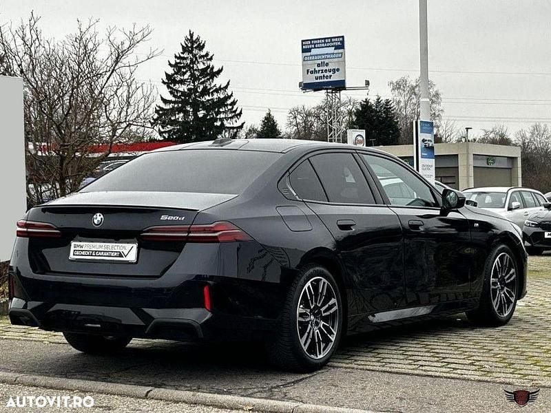Second-hand BMW 520 Comfort Edition 197 CP (144 kW) 2025 Culoarenegru Berlinǎ