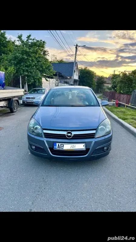 Utilizat 2004 Opel Astra Hatchback | 1.300 EUR (Preț OK) - Imagine 1/4