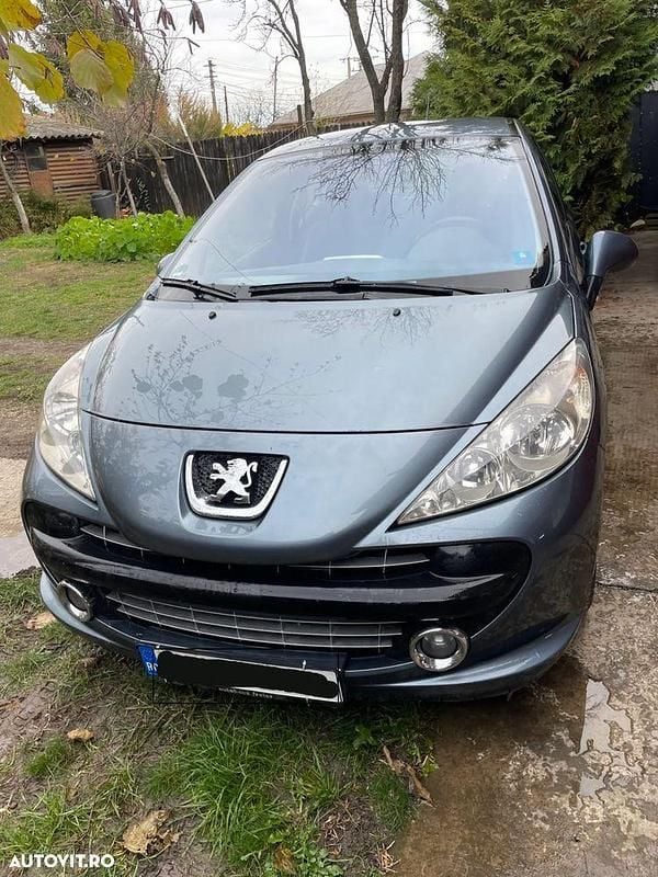 Culoaregri Utilizat 2006 Peugeot 207 Coupe | 1.000 EUR (Preț bun) - Imagine 1/4