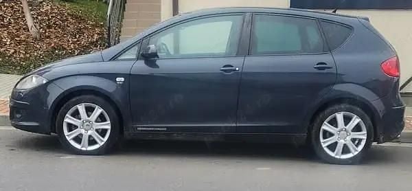 Negru Utilizat 2009 Seat Altea Monovolum | 3.300 EUR - Imagine 1/4