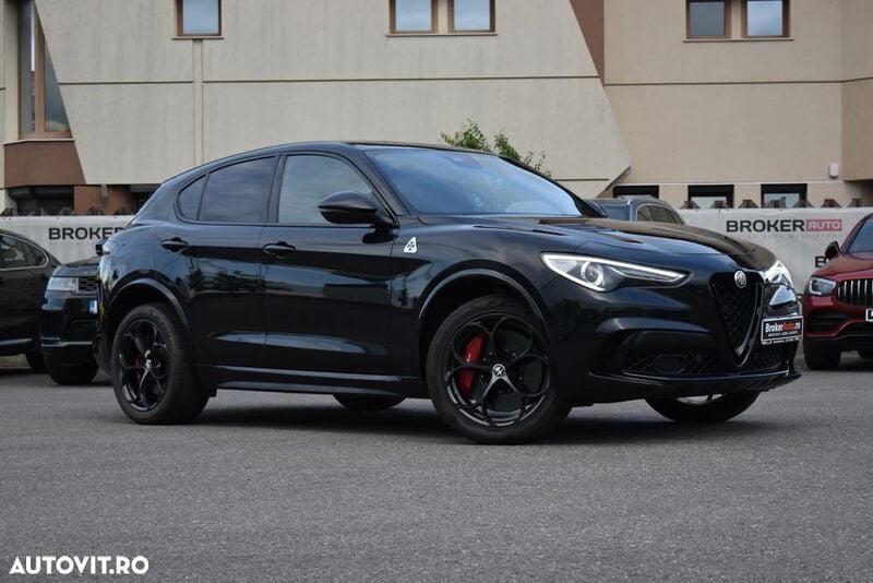 Negru Utilizat 2021 Alfa Romeo Stelvio Quadrifoglio SUV | 55.454 EUR - Imagine 1/4