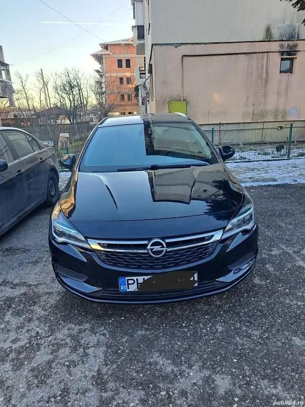 Negru Utilizat 2018 Opel Astra Selection Berlinǎ | 7.500 EUR (Preț OK) - Imagine 1/4