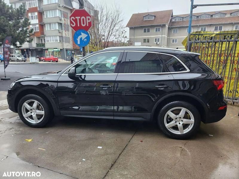 Culoarenegru Utilizat 2018 Audi Q5 SUV | 26.300 EUR (Preț OK) - Imagine 1/4