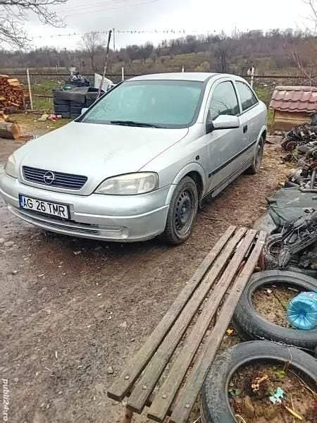 Utilizat 2002 Opel Astra Coupe | 450 EUR (Preț bun) - Imagine 1/4