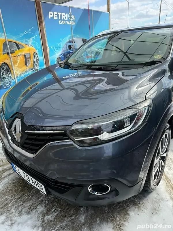 Gri Utilizat 2017 Renault Kadjar SUV | 9.500 EUR (Preț bun) - Imagine 1/4