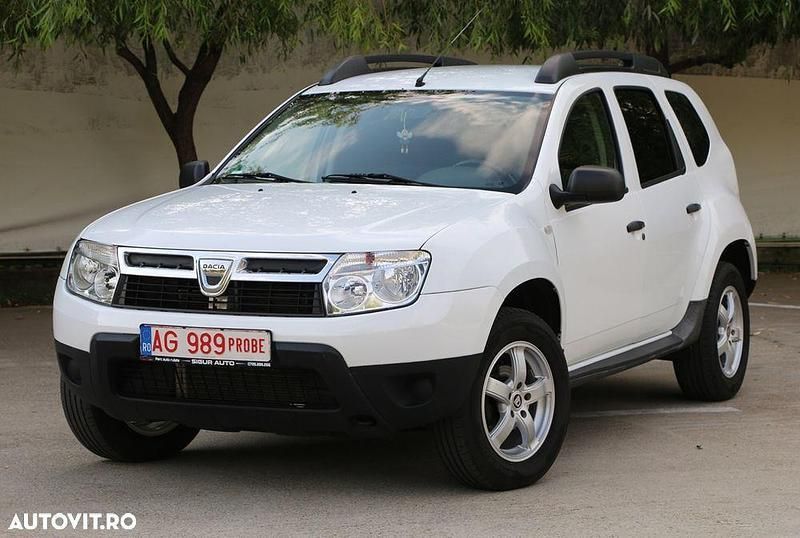 Alb Utilizat 2011 Dacia Duster Ambiance SUV | 4.999 EUR (Preț OK) - Imagine 1/4