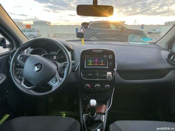 Utilizat 2019 Renault Clio IV Hatchback | 10.500 EUR (Scump) - Imagine 1/4