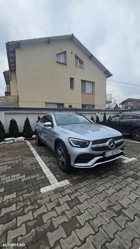 Second-hand Mercedes GLC300 AMG line Plus 319 CP (234 kW) 2020 Culoaregri Coupe