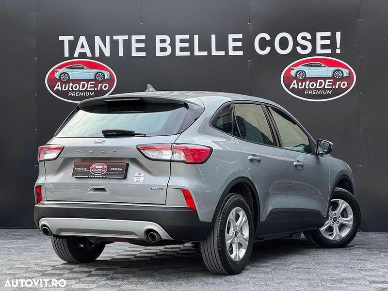 Second-hand Ford Kuga 225 CP (165 kW) 2022 Culoaregri SUV