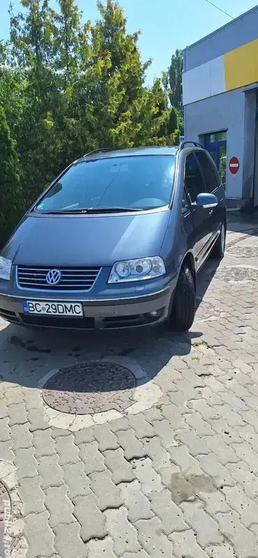 Gri Utilizat 2008 VW Sharan Monovolum | 3.800 EUR (Preț OK) - Imagine 1/4