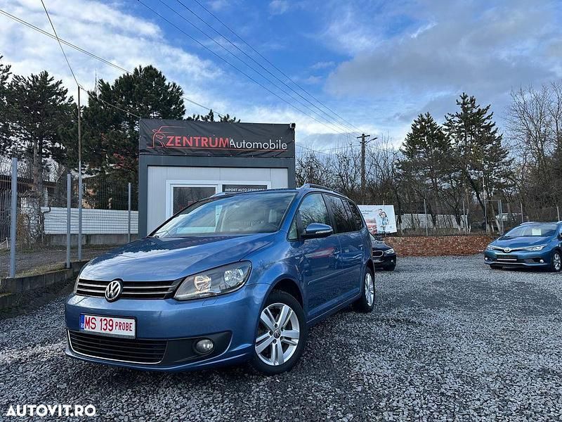Second-hand VW Touran Match 105 CP (77 kW) 2012 Culoarealbastru Monovolum