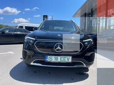 Second-hand Mercedes EQB250 139 kW (190 CP) 2022 Vopsea nemetalizata negru nocturn SUV