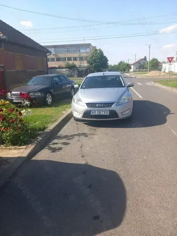 Utilizat 2007 Ford Mondeo Berlinǎ | 3.500 EUR - Imagine 1/4